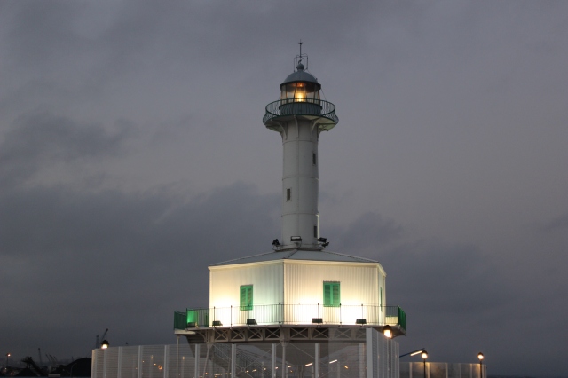 Mochami - Lighthouse